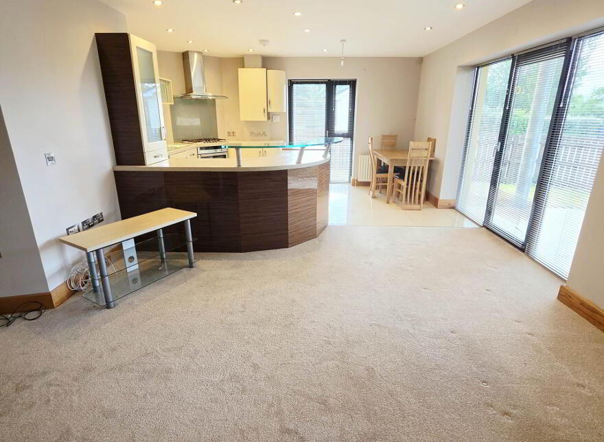 3 Erne Marine Apartments, Waterhen Lane, Bellenaleck, Enniskillen, BT92 2DF