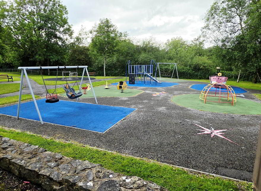 3 Erne Marine Apartments, Waterhen Lane, Bellenaleck, Enniskillen, BT92 2DF