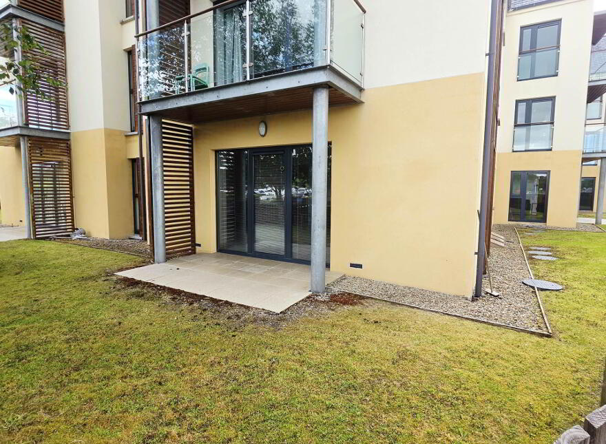 3 Erne Marine Apartments, Waterhen Lane, Bellenaleck, Enniskillen, BT92 2DF