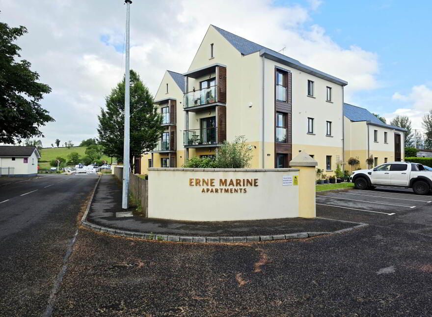 3 Erne Marine Apartments, Waterhen Lane, Bellenaleck, Enniskillen, BT92 2DF