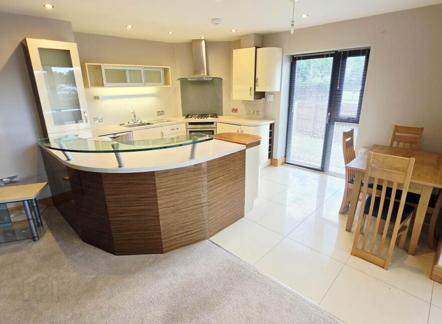3 Erne Marine Apartments, Waterhen Lane, Bellenaleck, Enniskillen, BT92 2DF