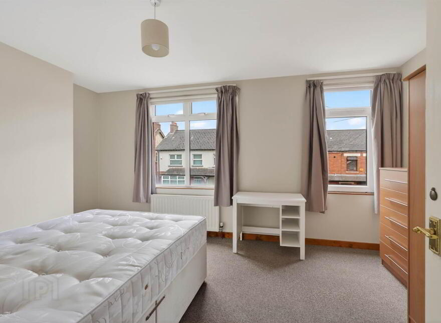 77 Lower Windsor Avenue, Belfast, BT9 7DX