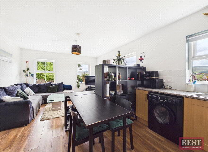 29 Mountain View, Warrenpoint, Newry, BT34 3XG
