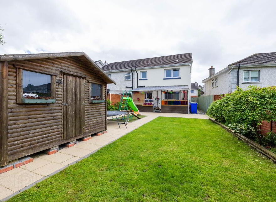 17 Fort Village, Cavan Town, H12K099