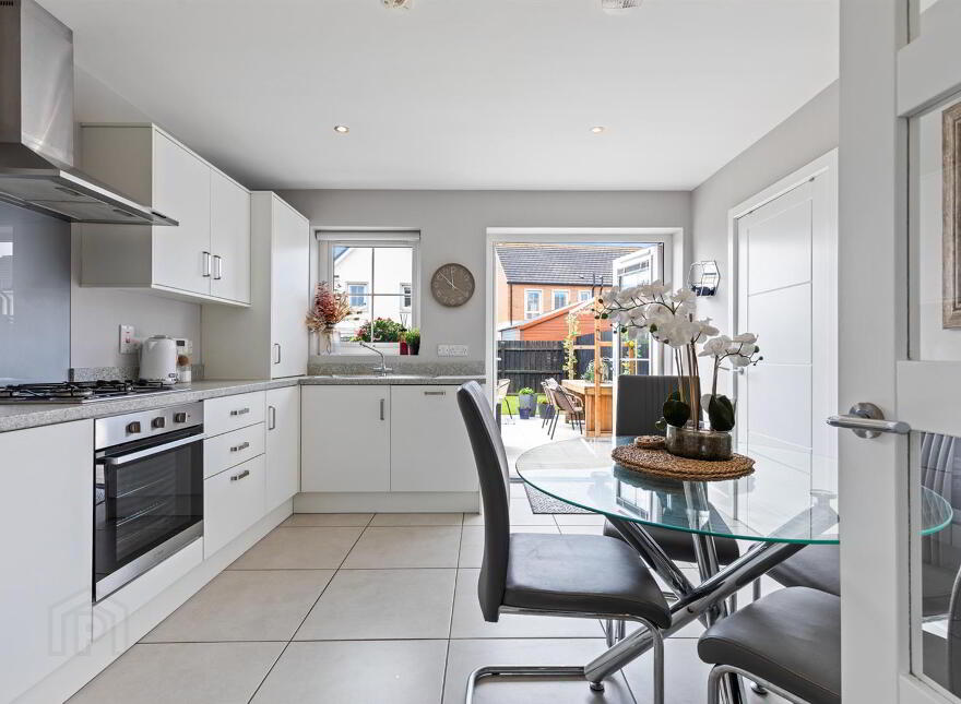 2 Rocklyn Place, Donaghadee, BT21 0FS