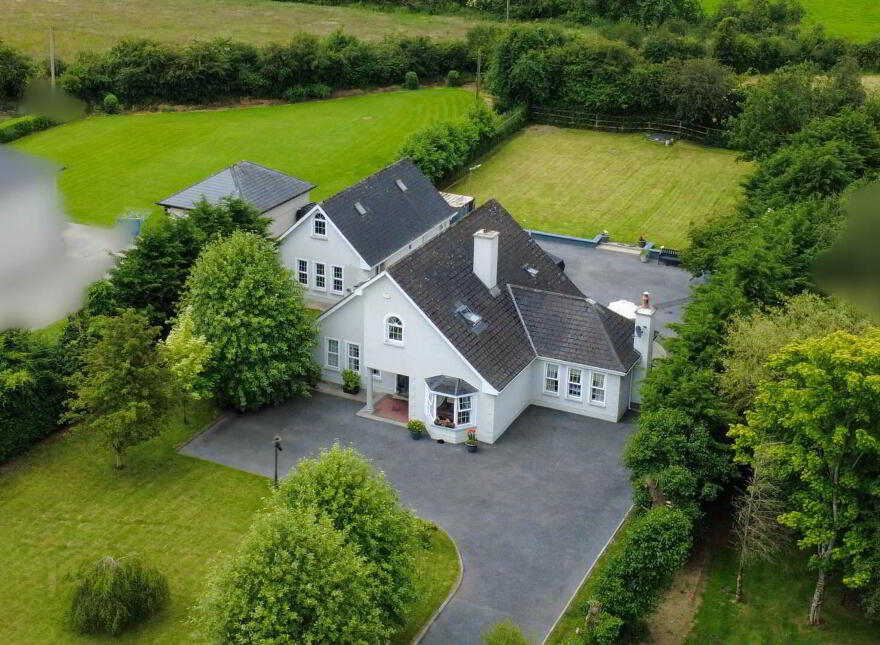 Cooleens, Charleville, P56Y048