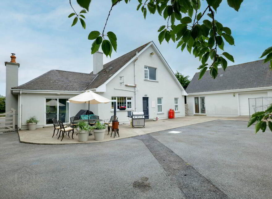 Cooleens, Charleville, P56Y048