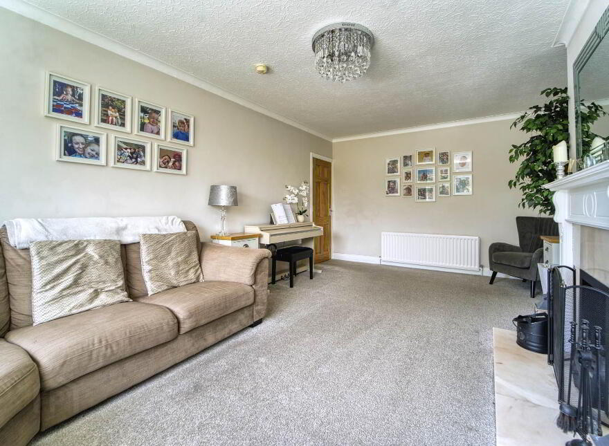 39 Woodland Park, Lisburn, BT28 1LQ