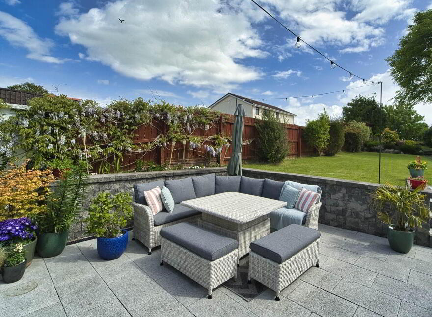 39 Woodland Park, Lisburn, BT28 1LQ
