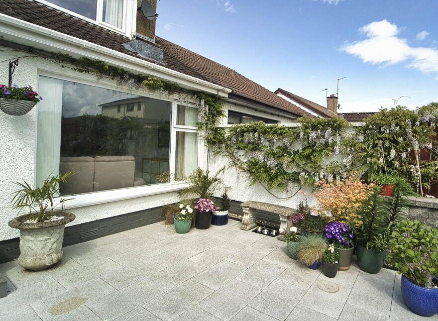 39 Woodland Park, Lisburn, BT28 1LQ