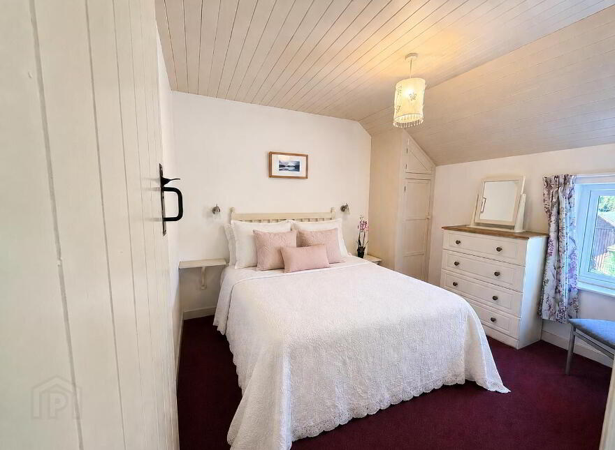 21 Celtic Cottages, Colla Road, Schull, P81ET91