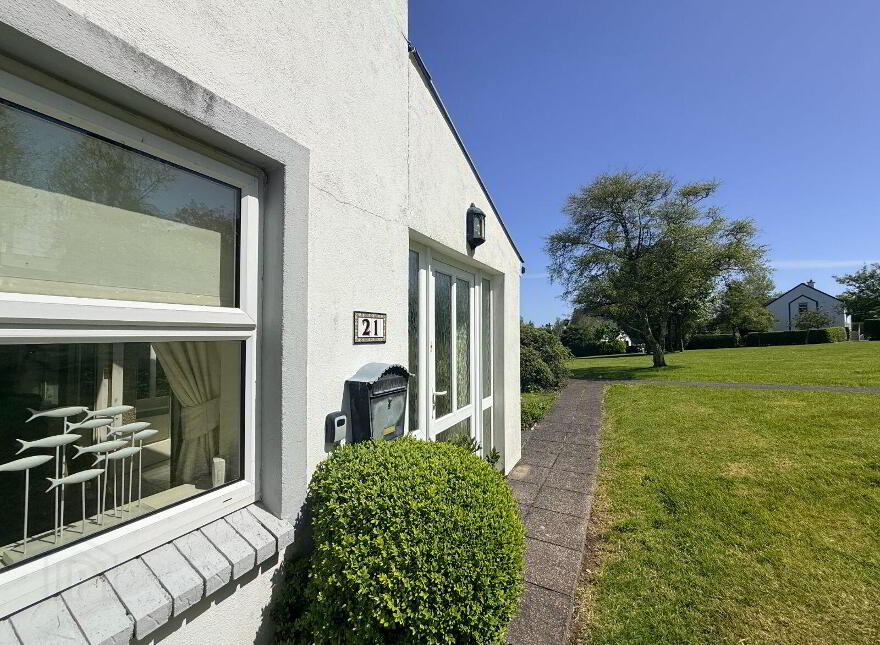 21 Celtic Cottages, Colla Road, Schull, P81ET91