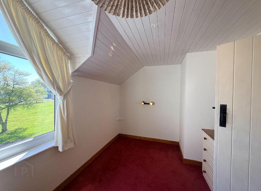 21 Celtic Cottages, Colla Road, Schull, P81ET91