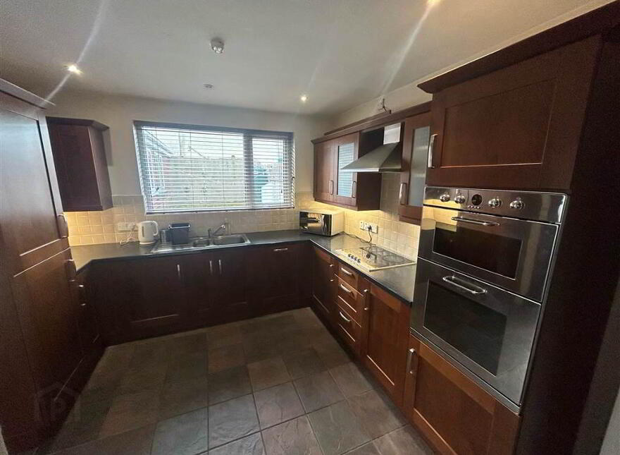 14 Sunnyside Crescent, Belfast, BT7 3DB