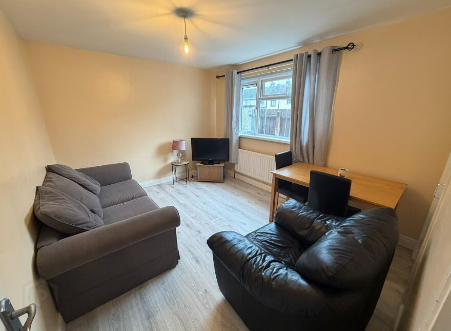 16 Meadowside, Antrim, BT41 4HD