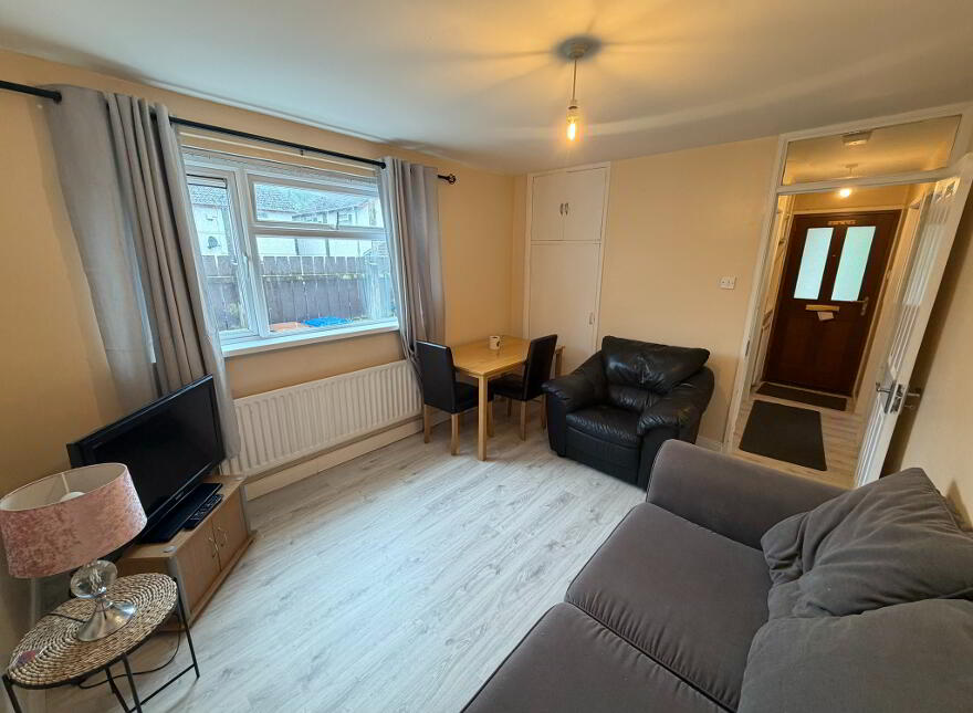 16 Meadowside, Antrim, BT41 4HD