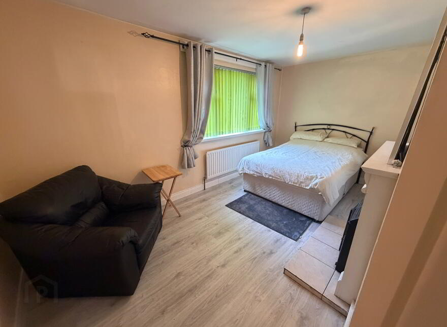 16 Meadowside, Antrim, BT41 4HD