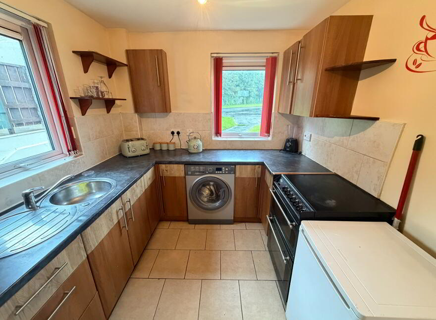 16 Meadowside, Antrim, BT41 4HD