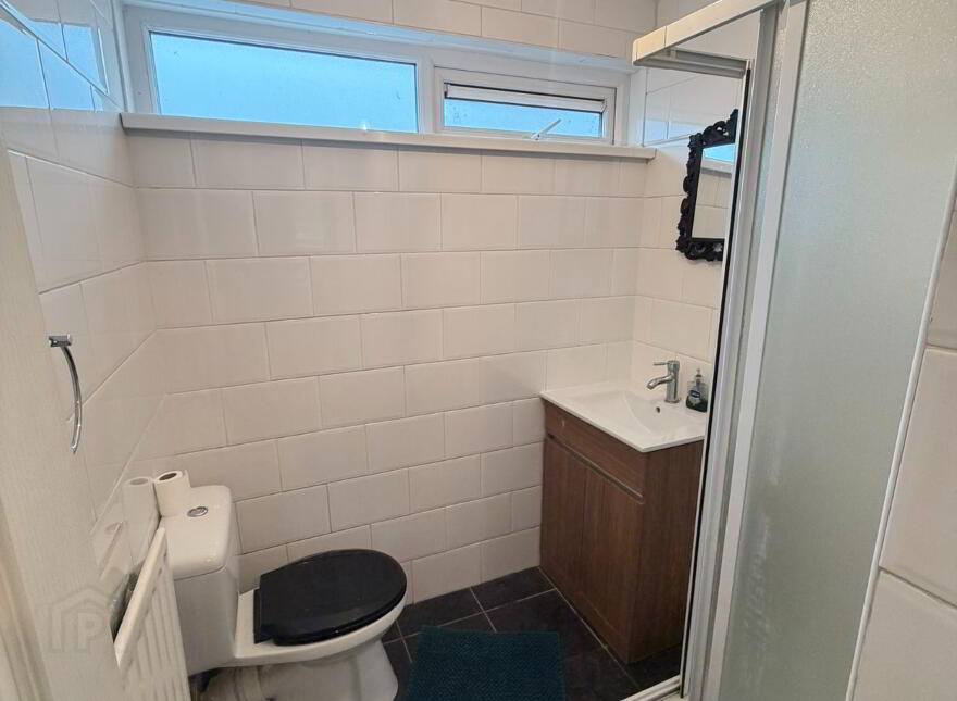 16 Meadowside, Antrim, BT41 4HD