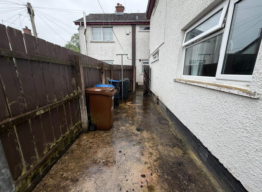 16 Meadowside, Antrim, BT41 4HD