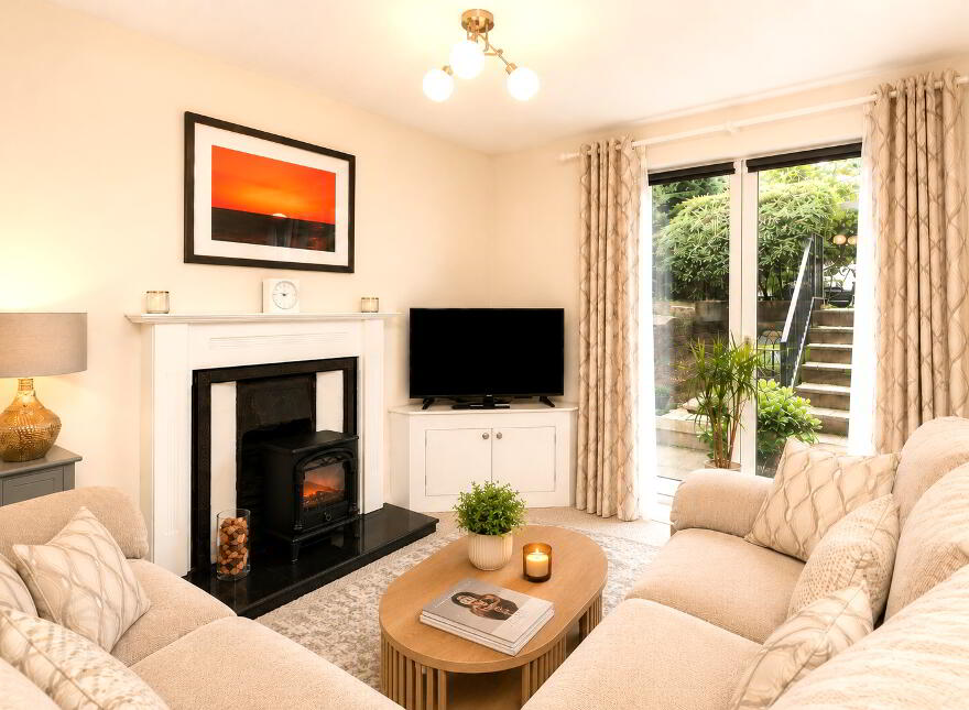 Apt 2, 15 The Pines, Royal Hillsborough, BT26 6NT