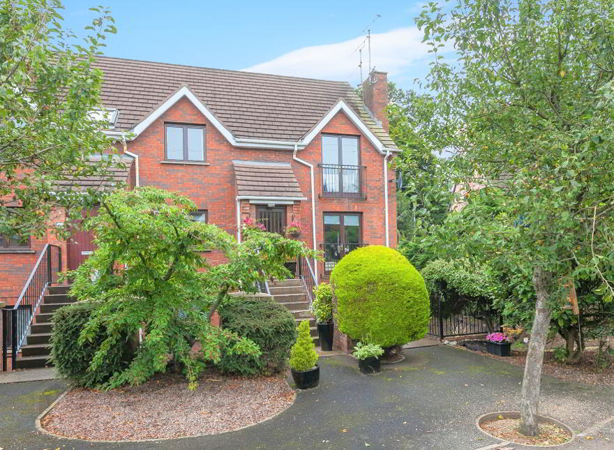 Apt 2, 15 The Pines, Royal Hillsborough, BT26 6NT
