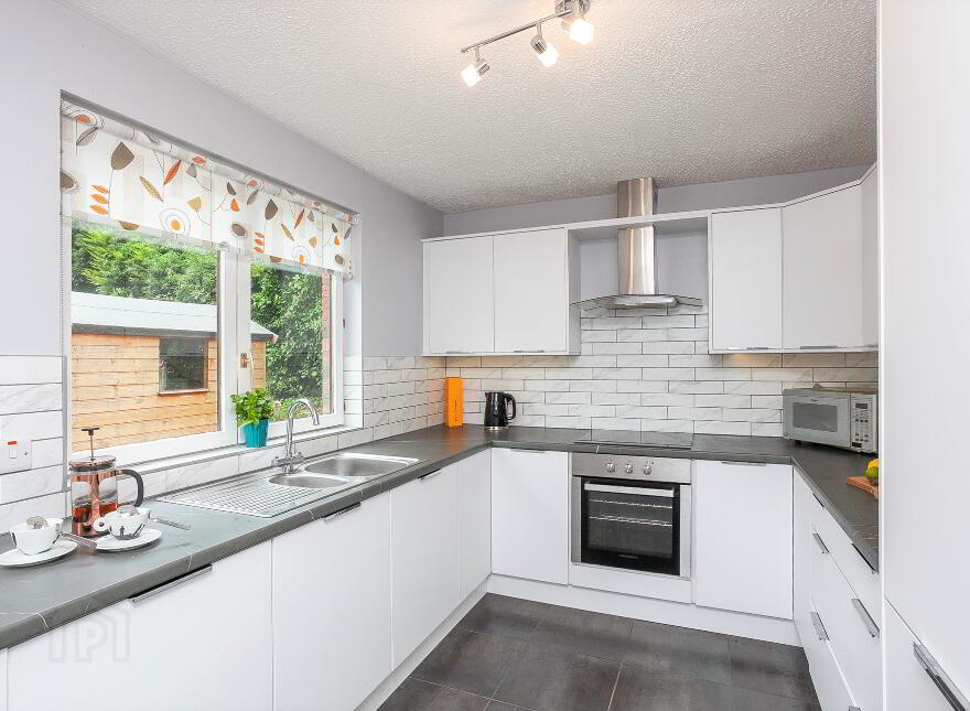 Apt 2, 15 The Pines, Royal Hillsborough, BT26 6NT