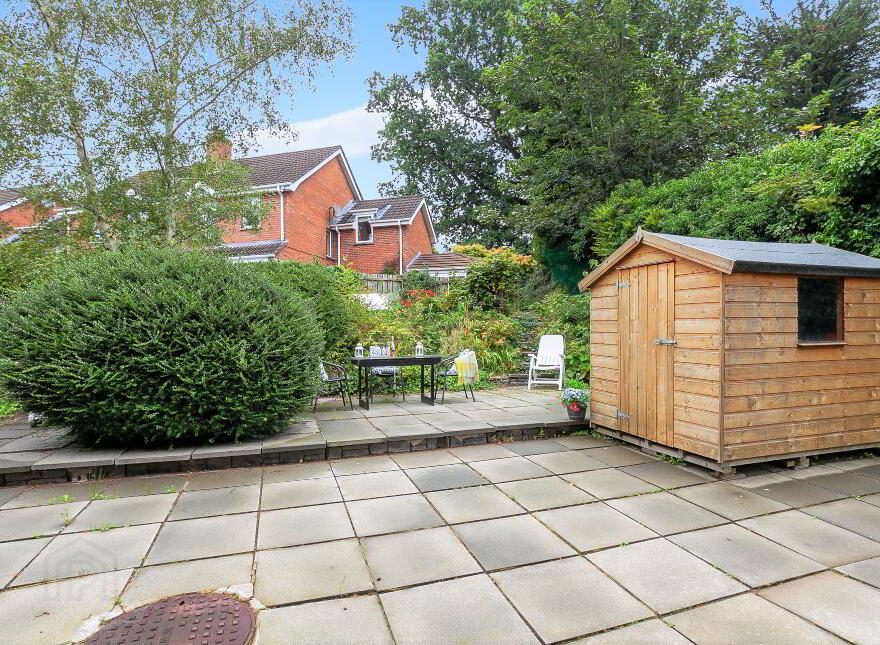 Apt 2, 15 The Pines, Royal Hillsborough, BT26 6NT