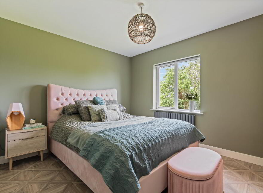 43 Upper Gransha Road, Bangor, BT19 7QF