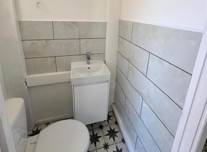 16 Powerscourt Place, Ormeau Road, Belfast, BT7 1FX