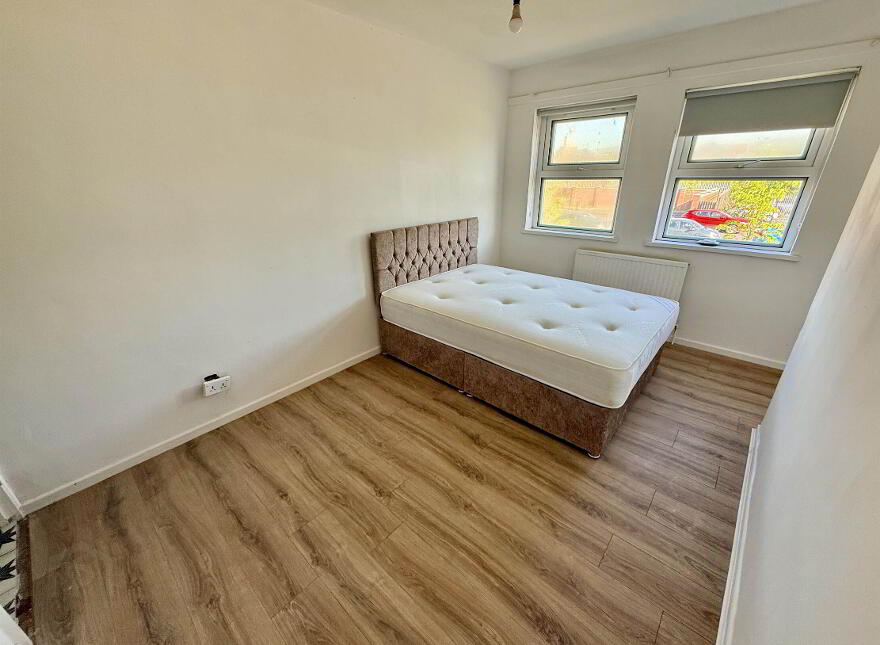 16 Powerscourt Place, Ormeau Road, Belfast, BT7 1FX