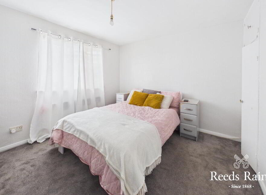 28 Northland, Carrickfergus, BT38 8NH