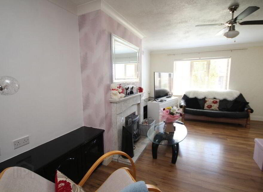 4 Millside Mews, Old Chapel, Bandon, P72EP93