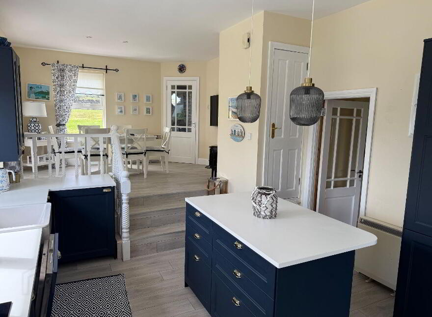 Ballycurrane, Ballydavid, V92WR96