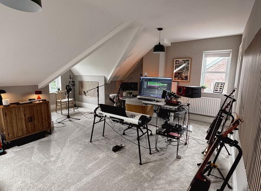 7 Drumlerry, Old Culmore Road, Derry, BT48 8GQ
