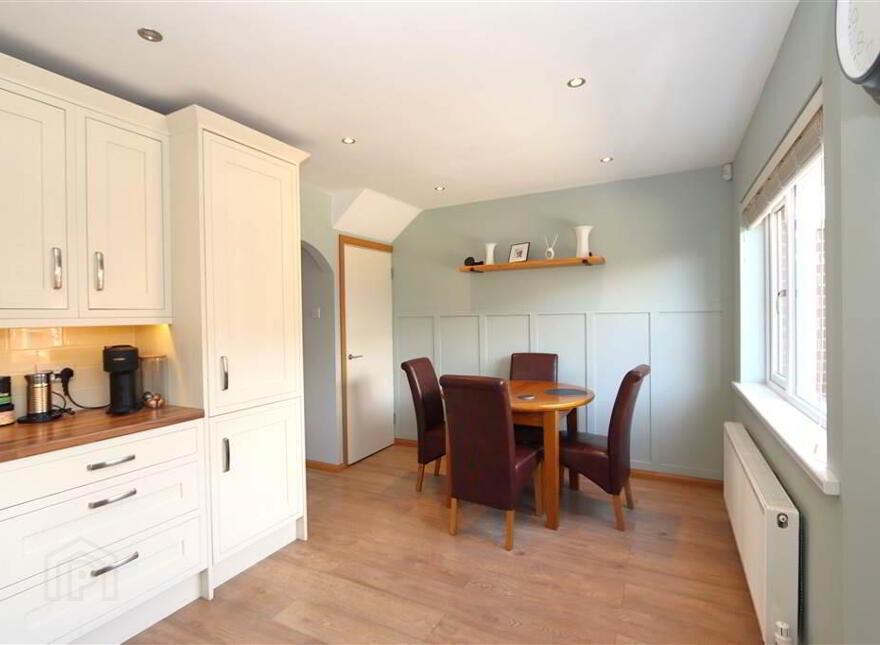10 Castlelodge Avenue, Comber, BT23 5DN