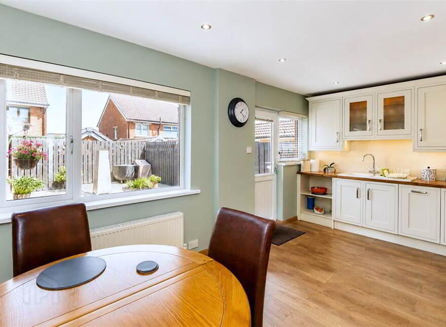10 Castlelodge Avenue, Comber, BT23 5DN