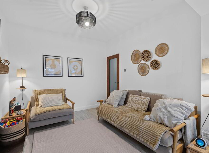 105 Upper Lisburn Road, Finaghy, Belfast, BT10 0LG