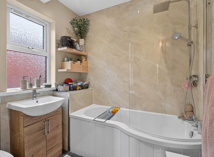 105 Upper Lisburn Road, Finaghy, Belfast, BT10 0LG