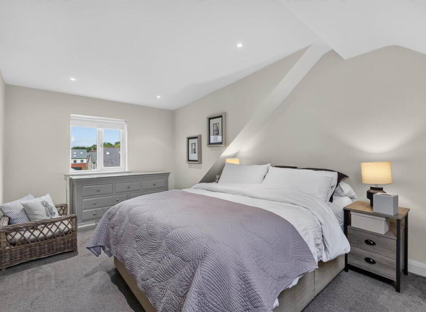 105 Upper Lisburn Road, Finaghy, Belfast, BT10 0LG