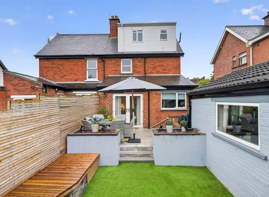 105 Upper Lisburn Road, Finaghy, Belfast, BT10 0LG