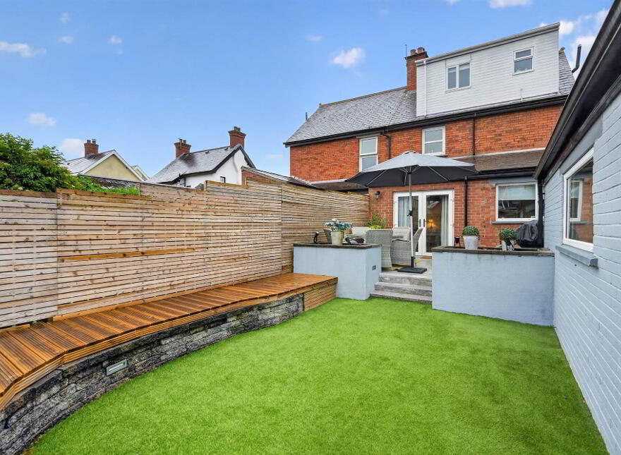 105 Upper Lisburn Road, Finaghy, Belfast, BT10 0LG