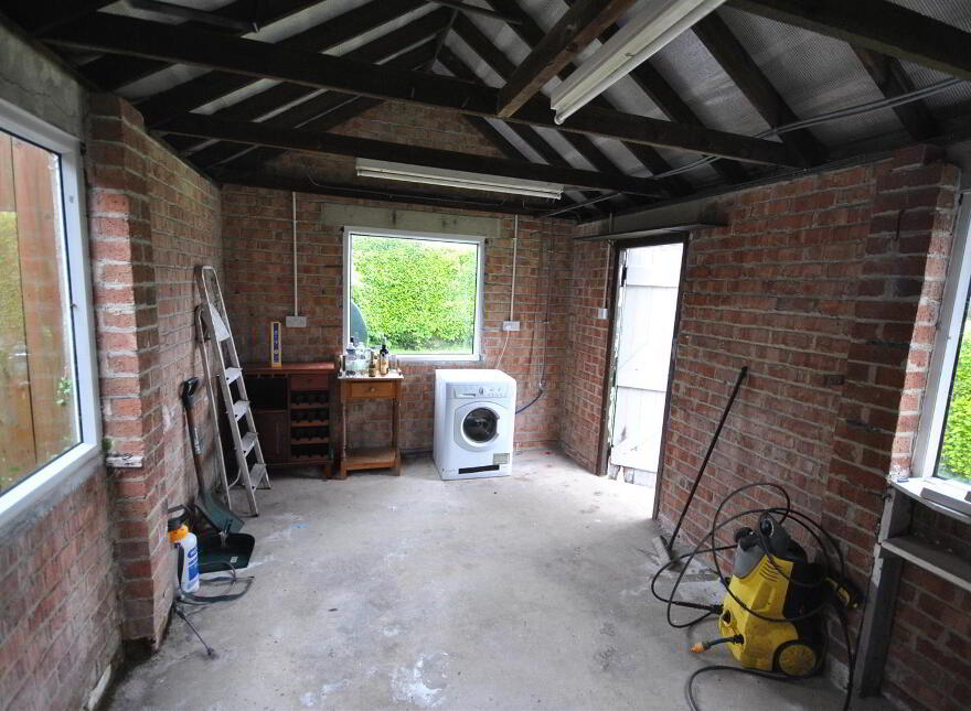 33 Innisfayle Drive, Bangor, BT19 1DN