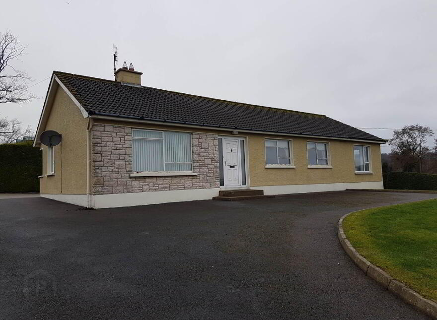 Golf Course Road, Loughnagin, Letterkenny, F92R8W9