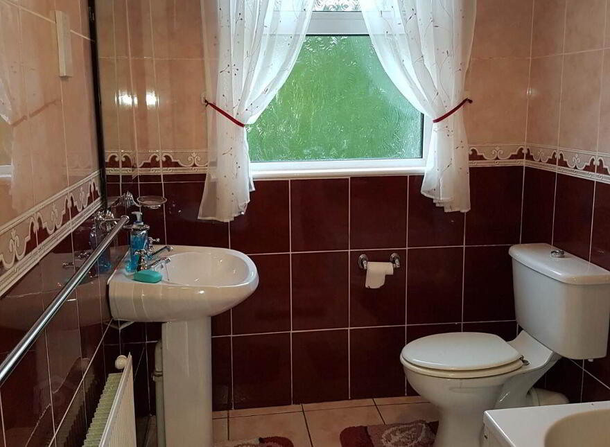 Golf Course Road, Loughnagin, Letterkenny, F92R8W9