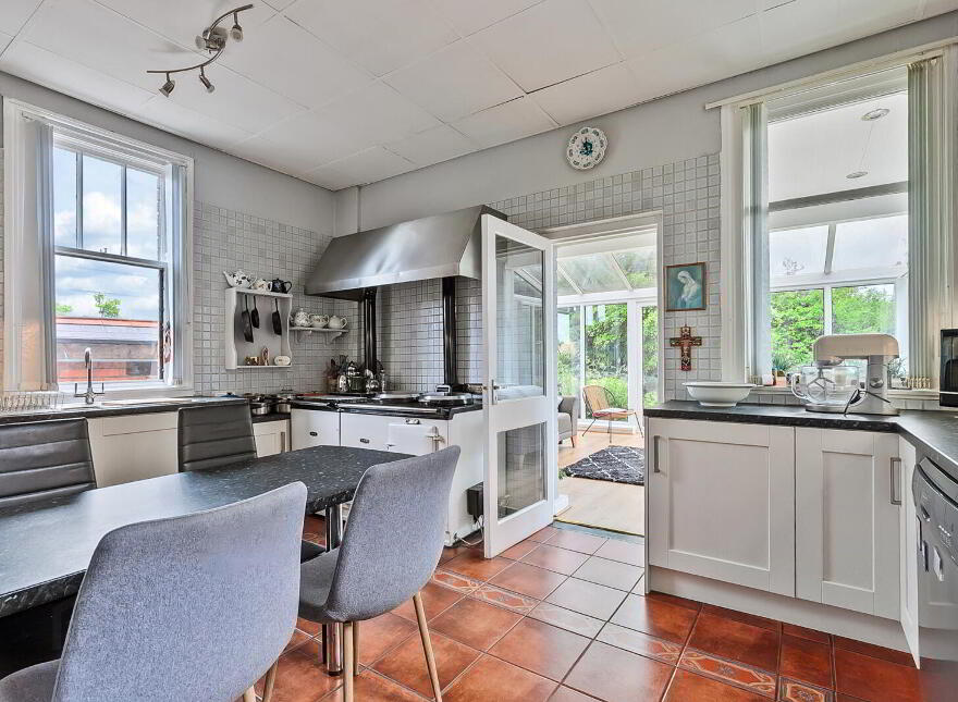9 Downview Avenue, Belfast, BT15 4EZ
