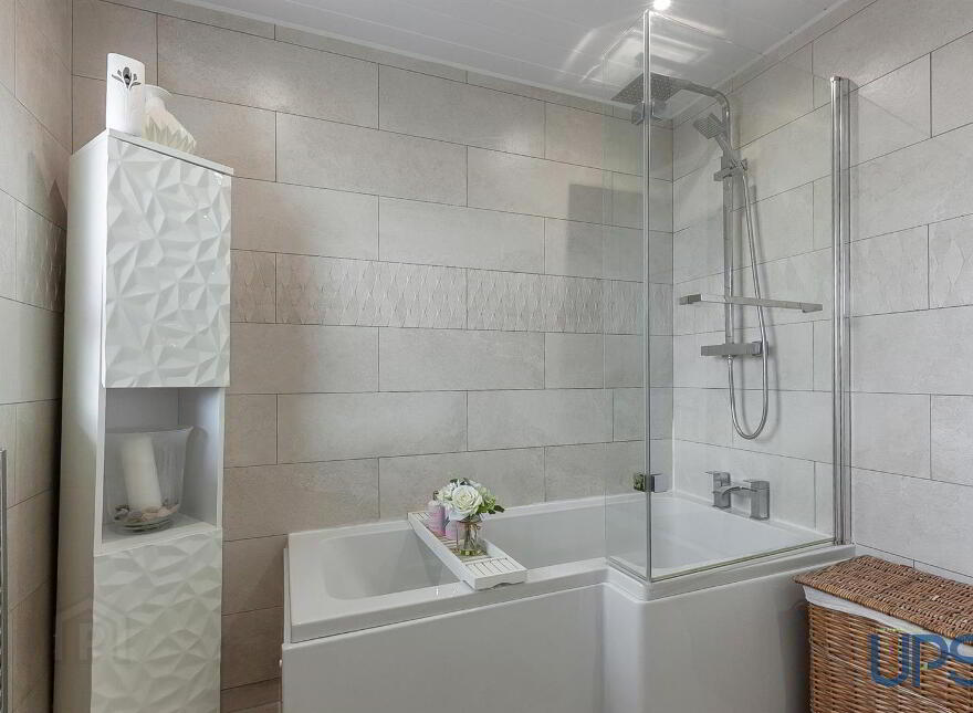 58 Beechmount Pass, Falls Road, Belfast, BT12 7NW