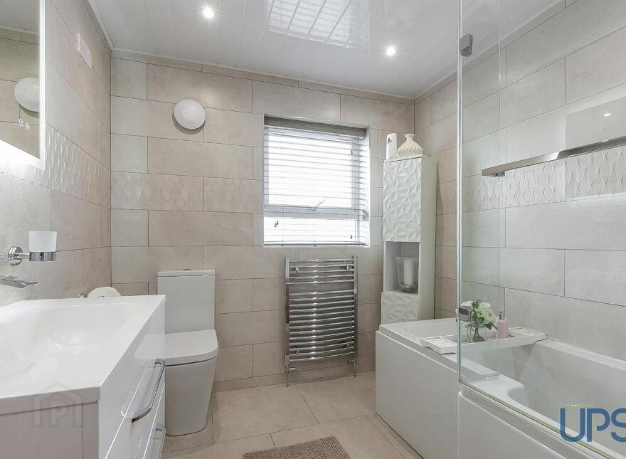 58 Beechmount Pass, Falls Road, Belfast, BT12 7NW