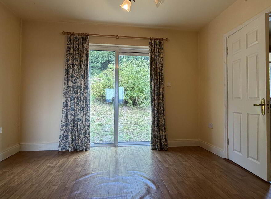 5 Sea Breeze, Clonakilty, P85RF22