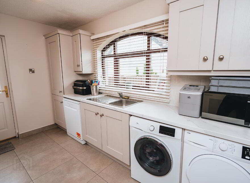 3 Ashbury Park, Coleraine, BT51 3TL